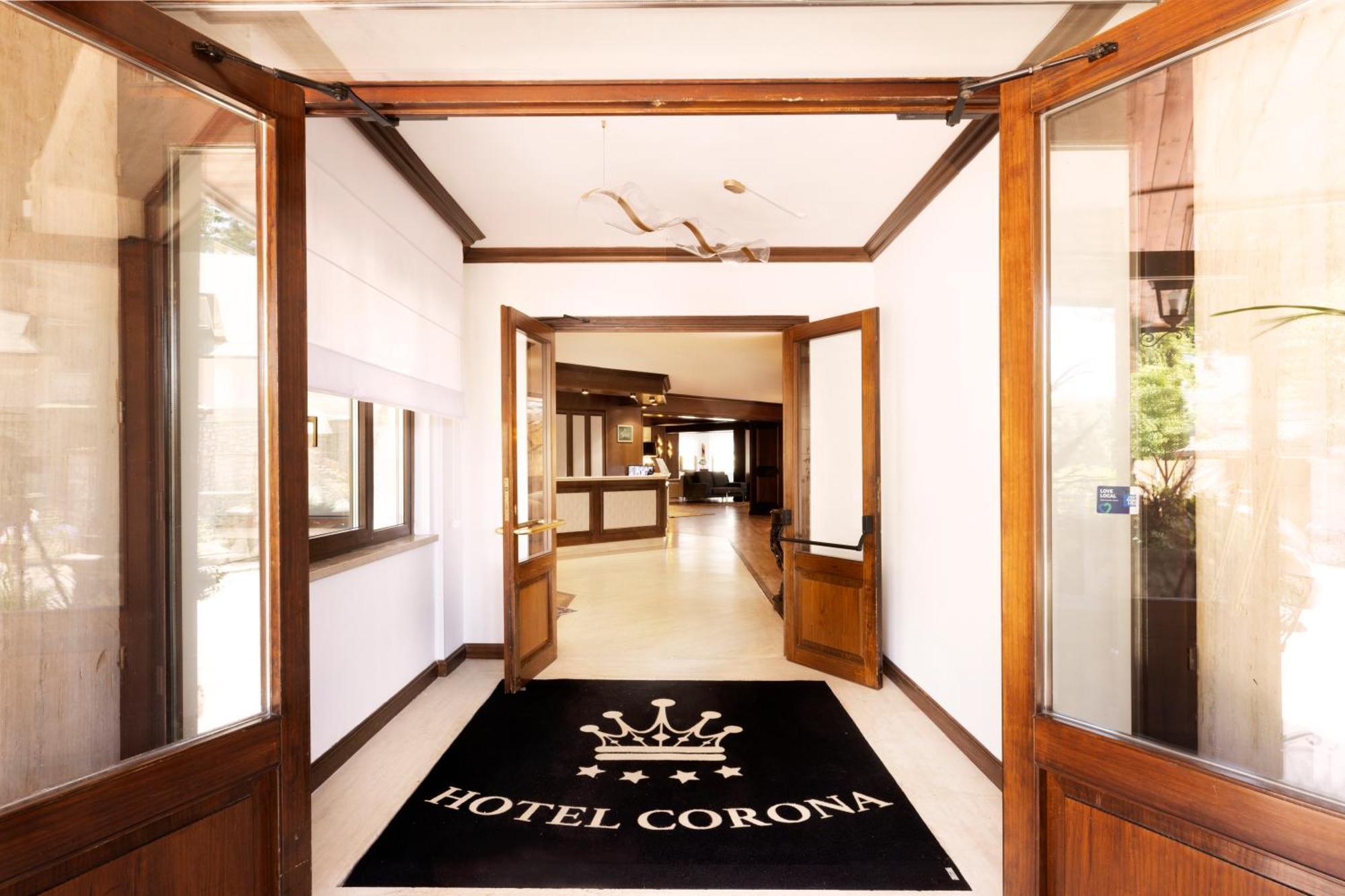 Hotel Corona & Spa Pescasseroli Exteriör bild